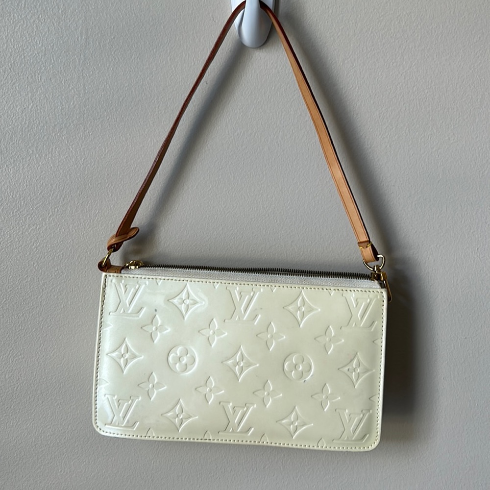 Pearl Louis Vuitton small shoulder bag/clutch